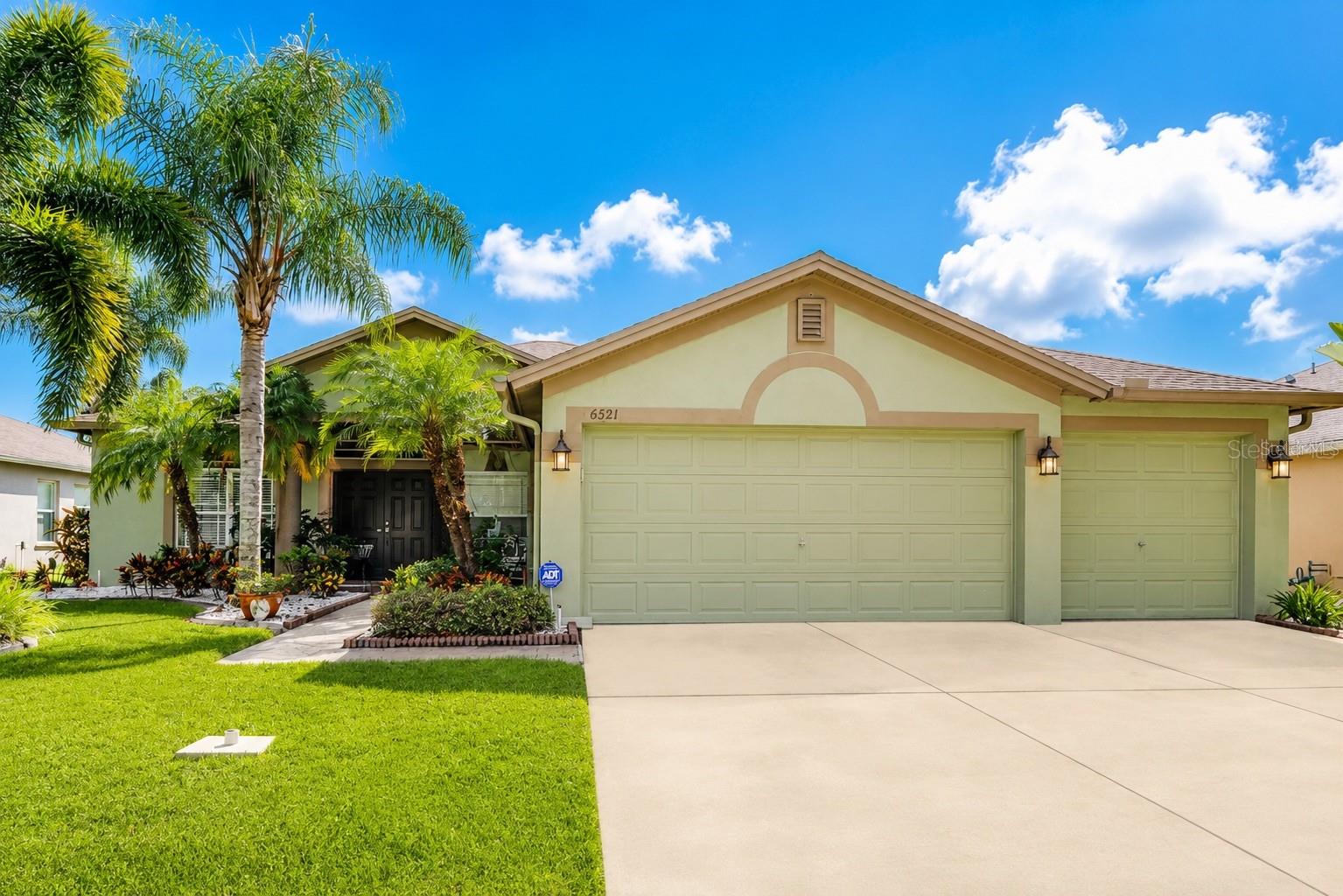 6521 Carrington Sky Dr Property Photo 1