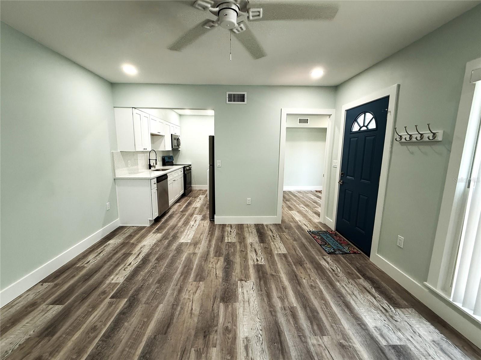 201 Medallion Blvd #d Property Photo 5