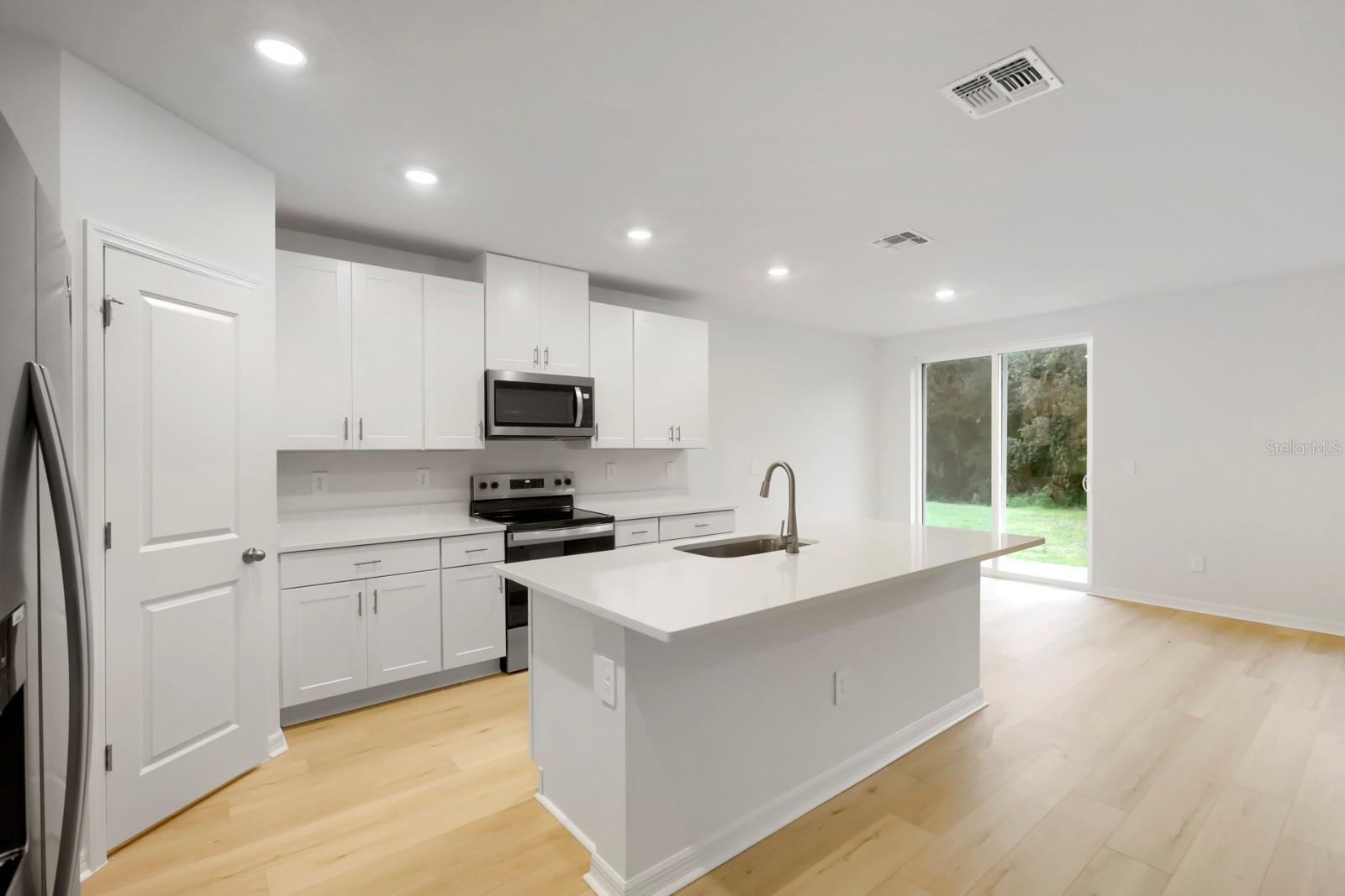 7637 Satterfield Ter Property Photo 10