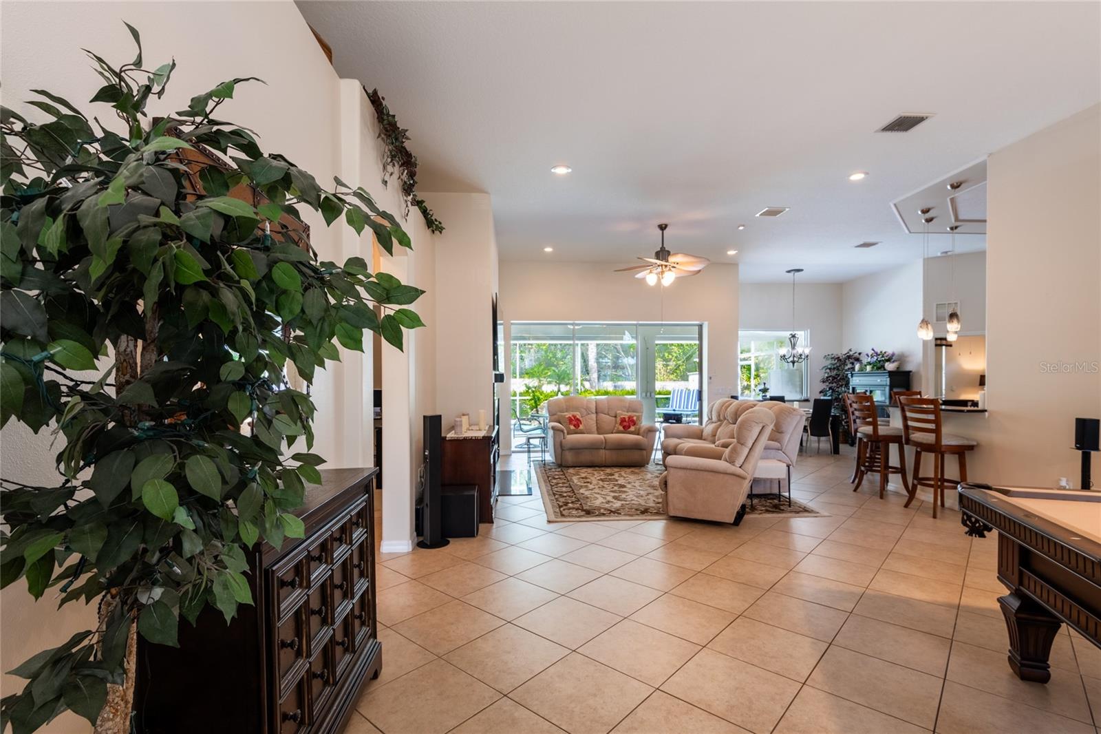 21023 Los Cabos Ct Property Photo 3