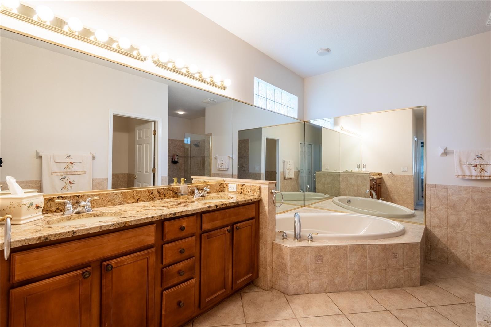 21023 Los Cabos Ct Property Photo 19