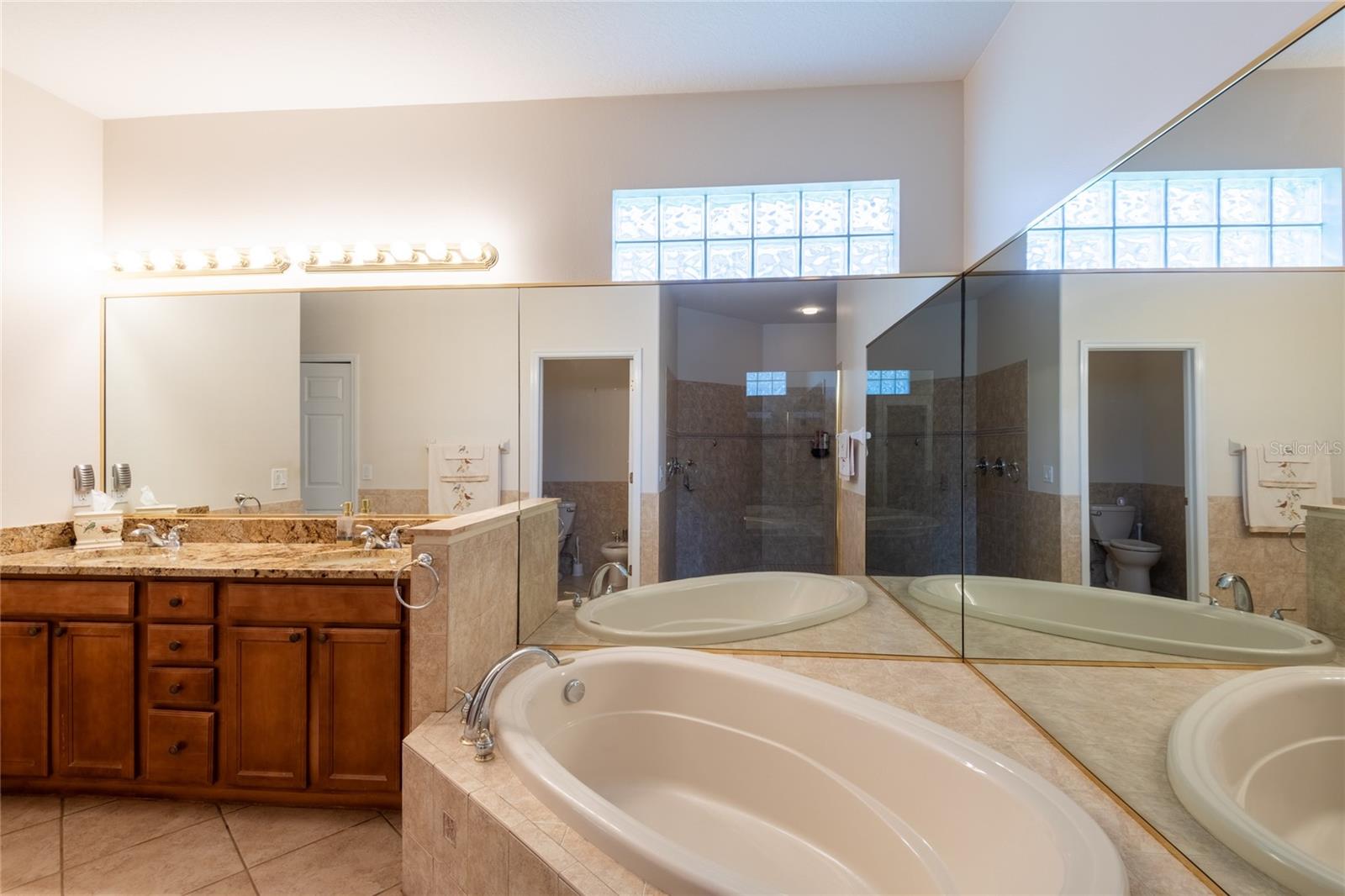 21023 Los Cabos Ct Property Photo 23