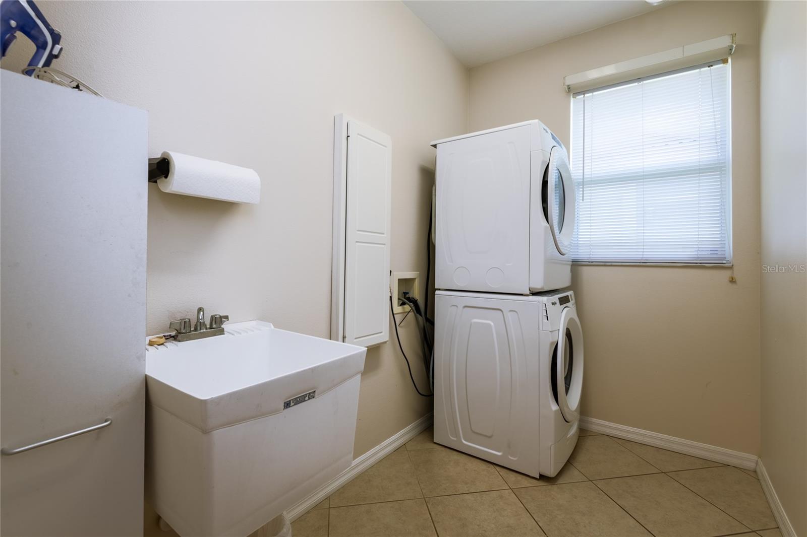 21023 Los Cabos Ct Property Photo 27