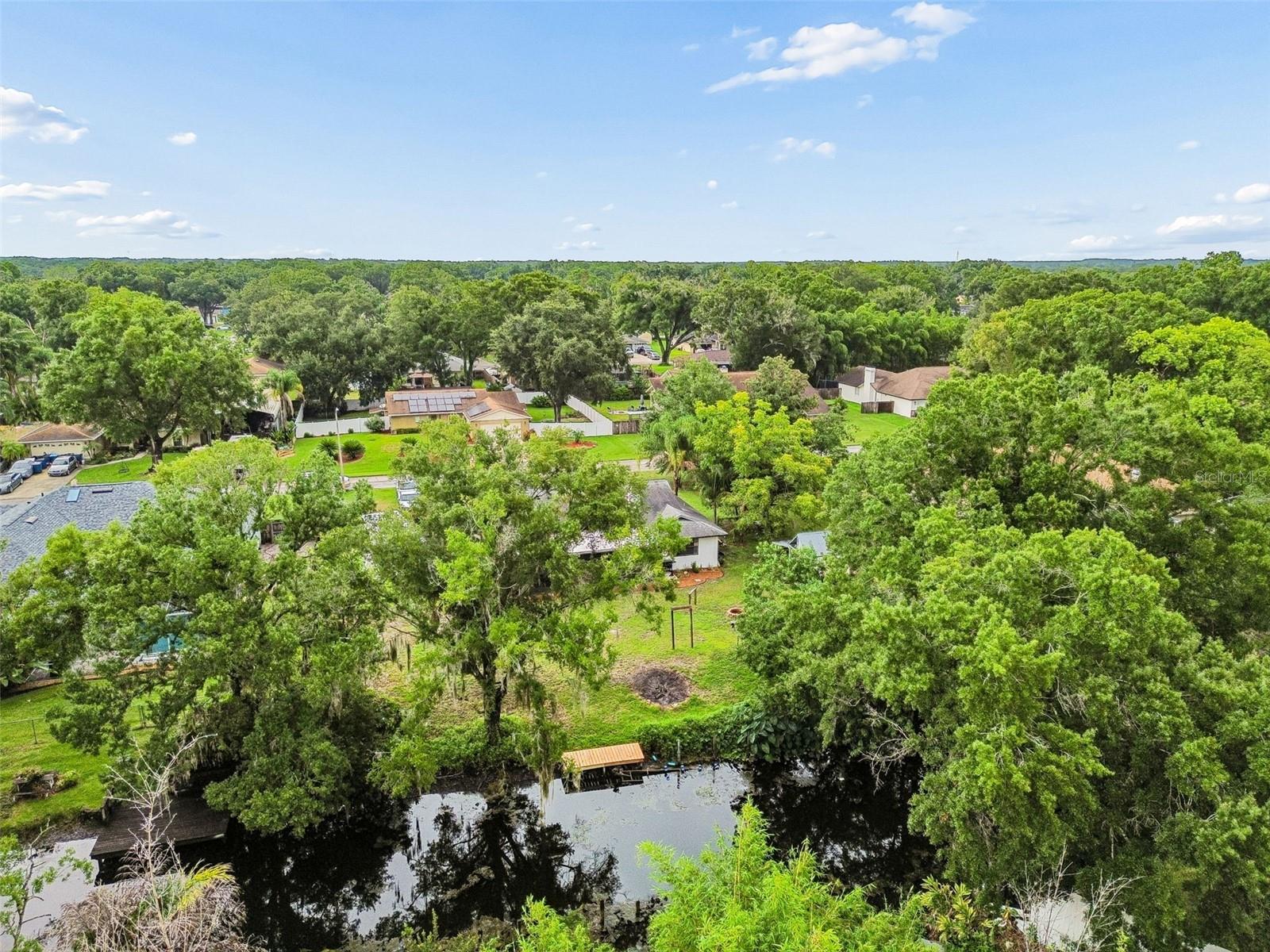 22408 Shoreside Dr Property Photo 4