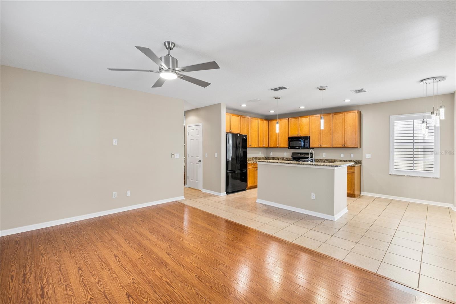 5906 Beaconpark St Property Photo 18
