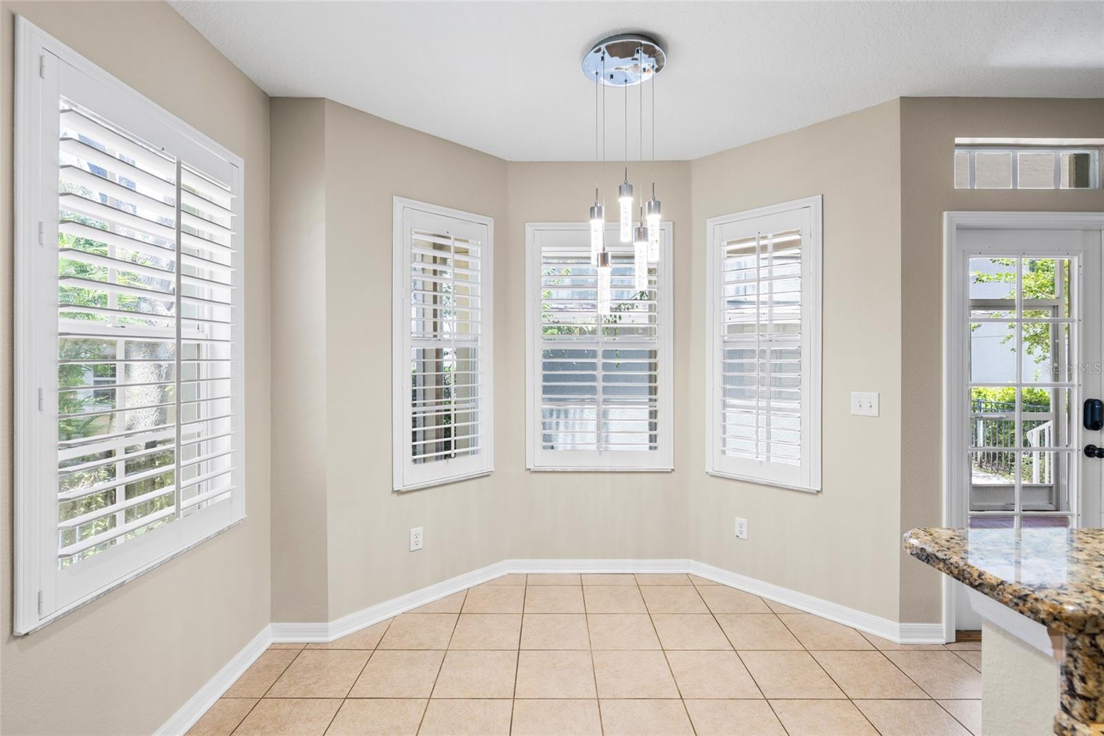 5906 Beaconpark St Property Photo 25