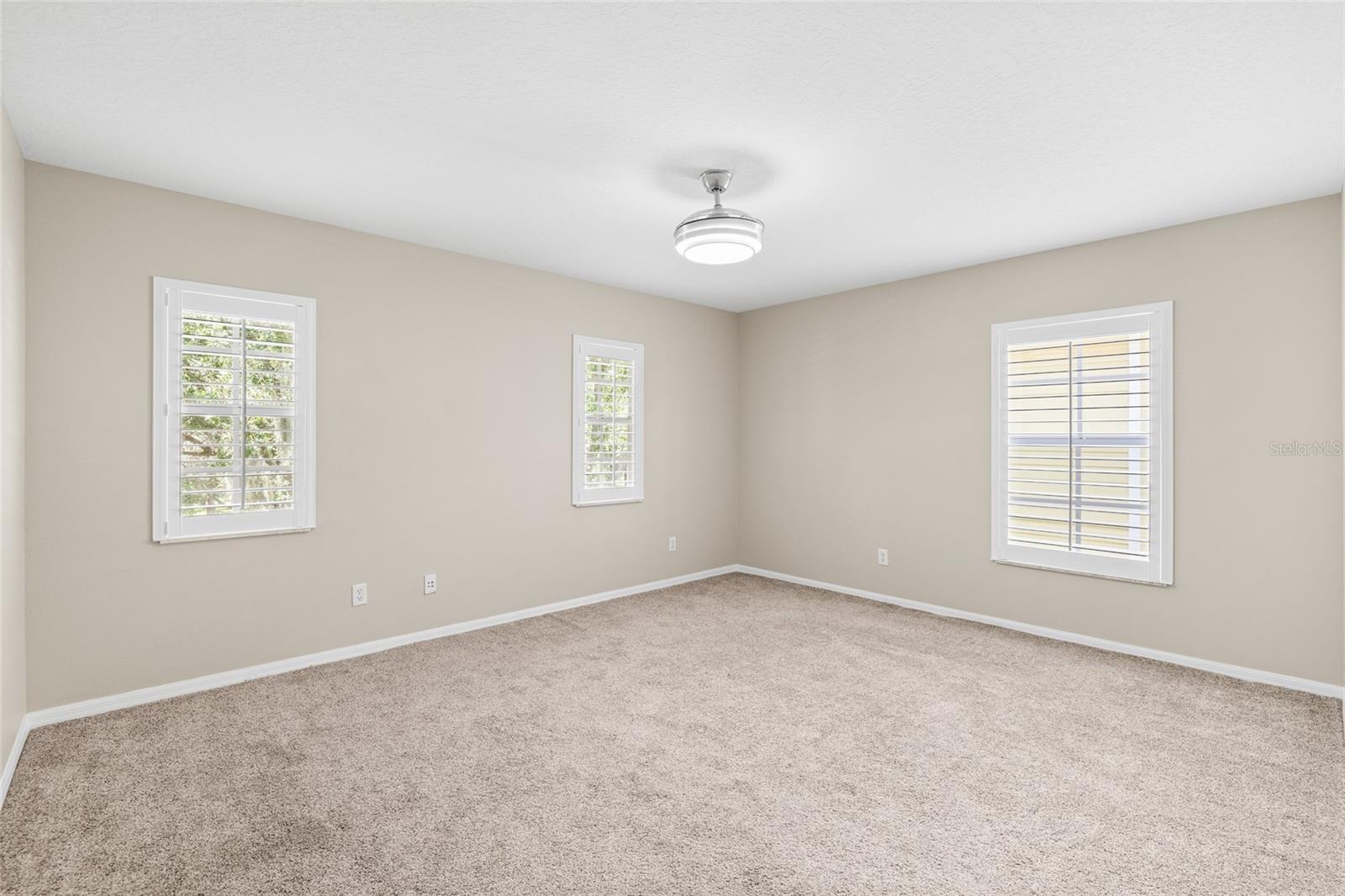 5906 Beaconpark St Property Photo 32