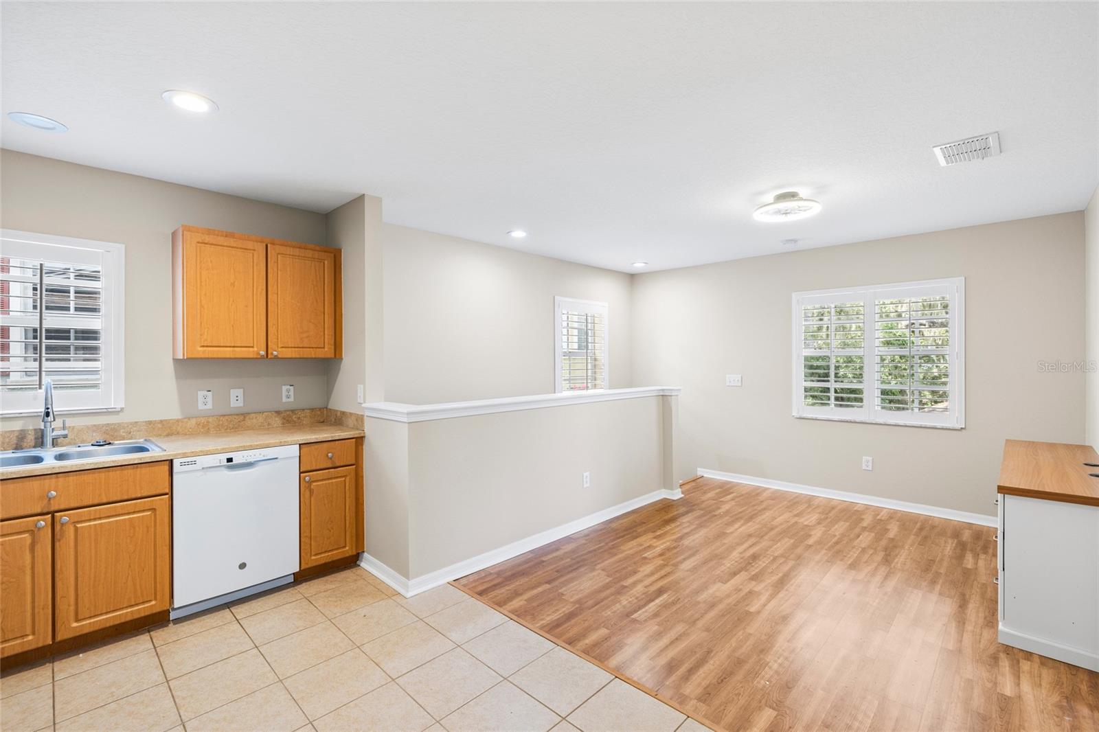 5906 Beaconpark St Property Photo 52