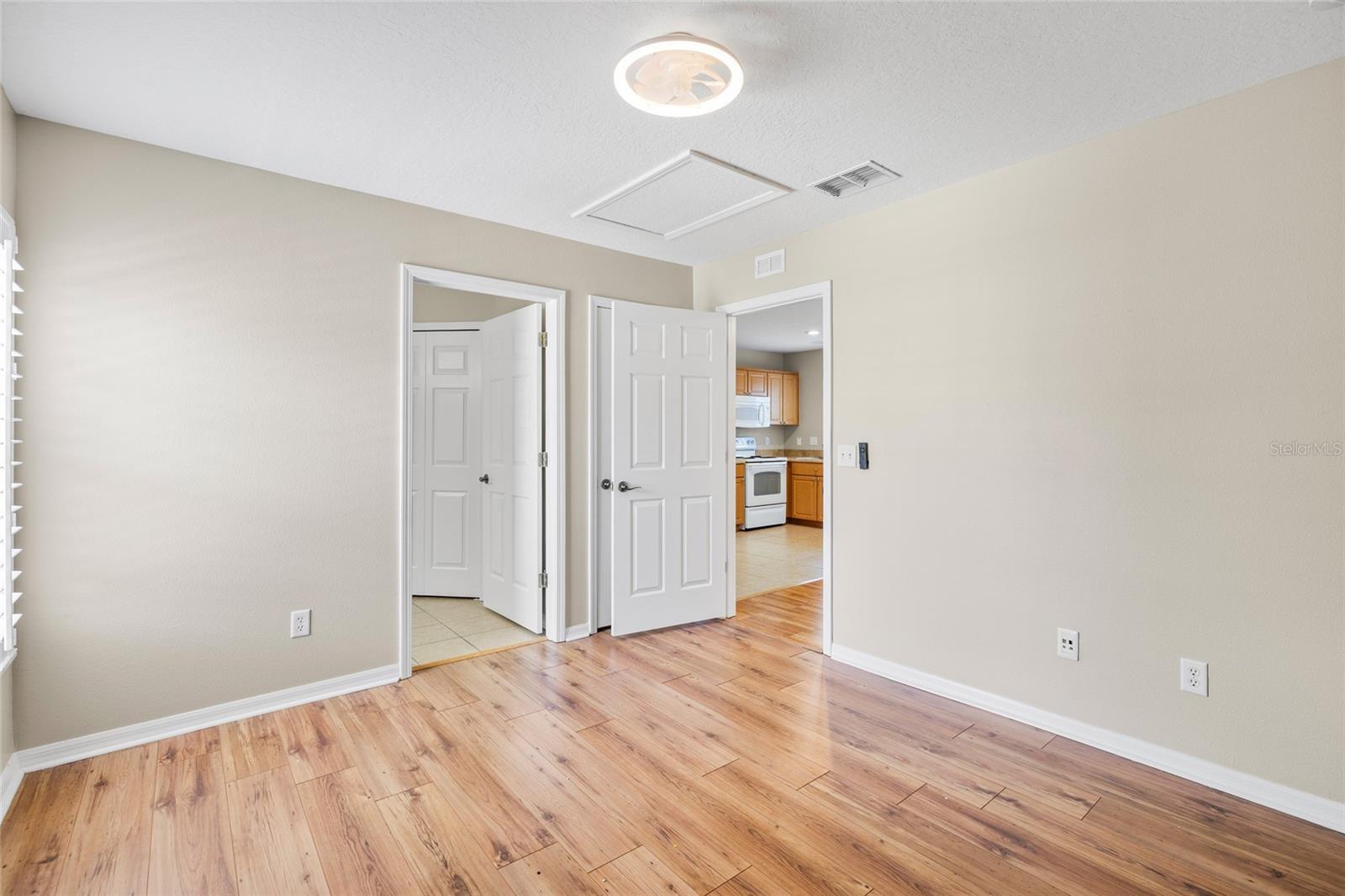 5906 Beaconpark St Property Photo 55