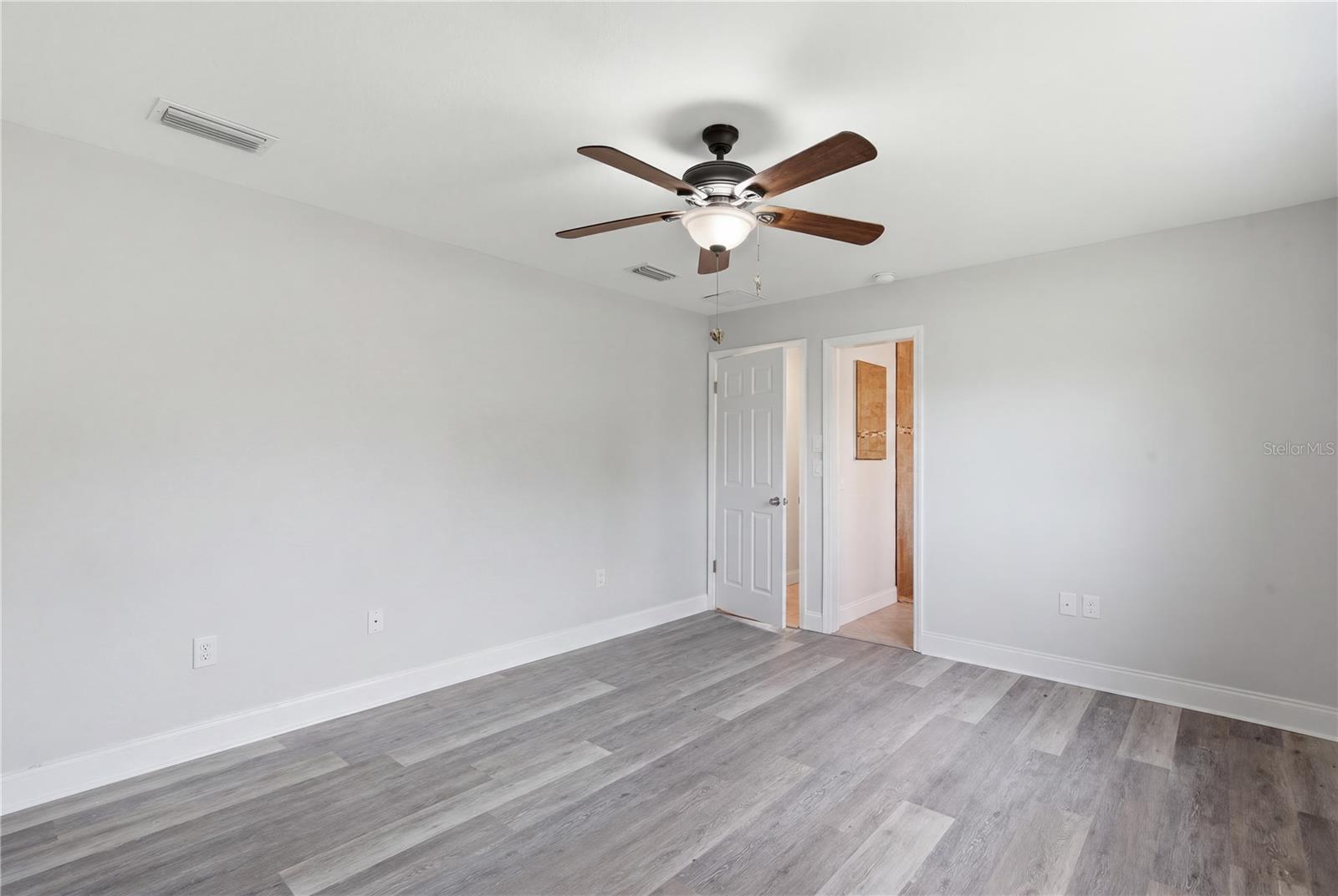 13438 Brighton St Property Photo 6