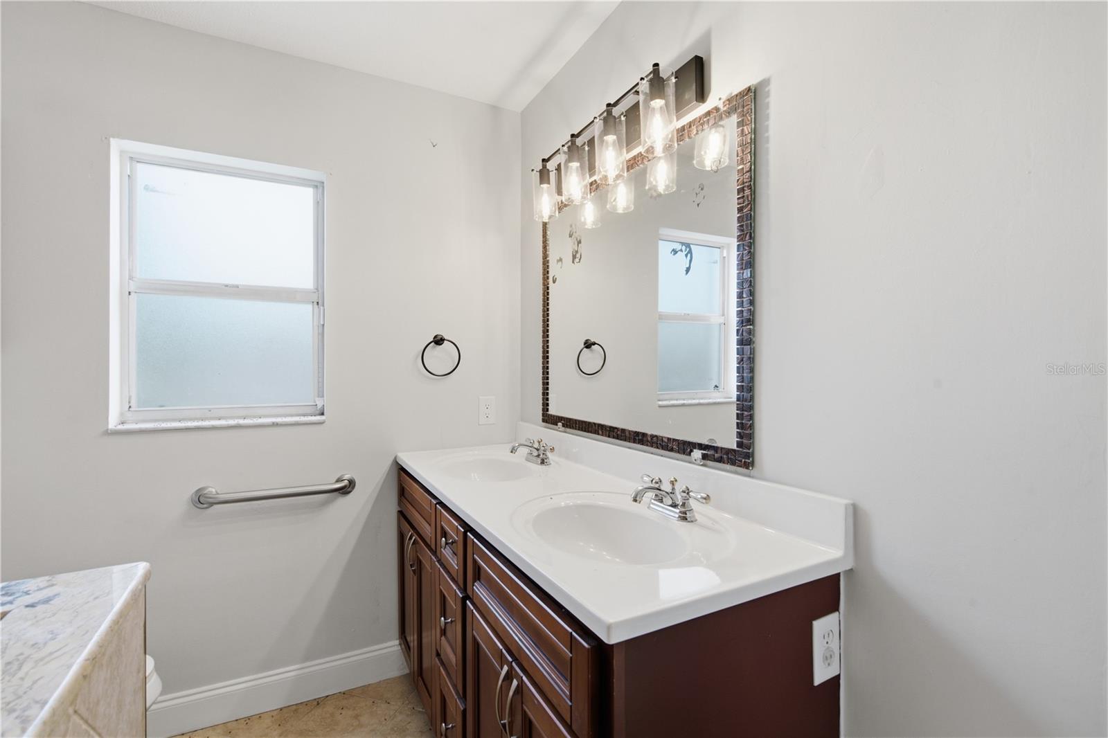 13438 Brighton St Property Photo 10