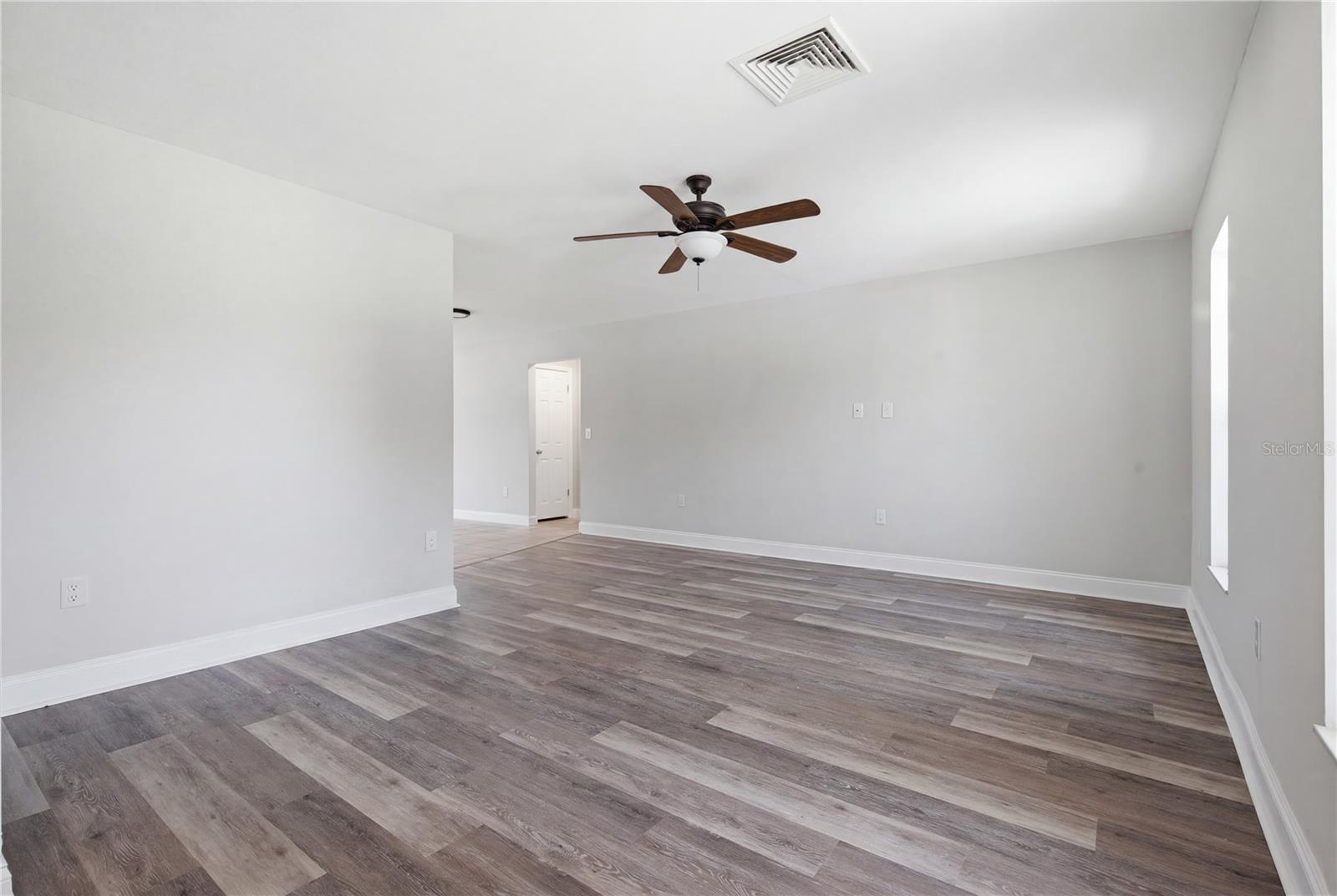 13438 Brighton St Property Photo 17