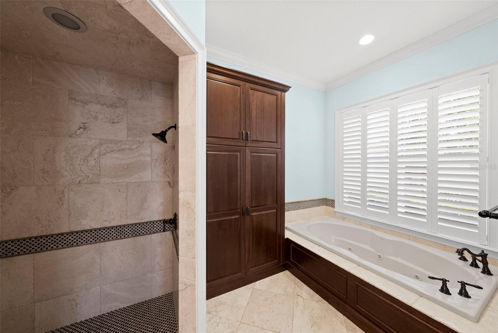 2689 Waters Edge Ct Property Photo 42