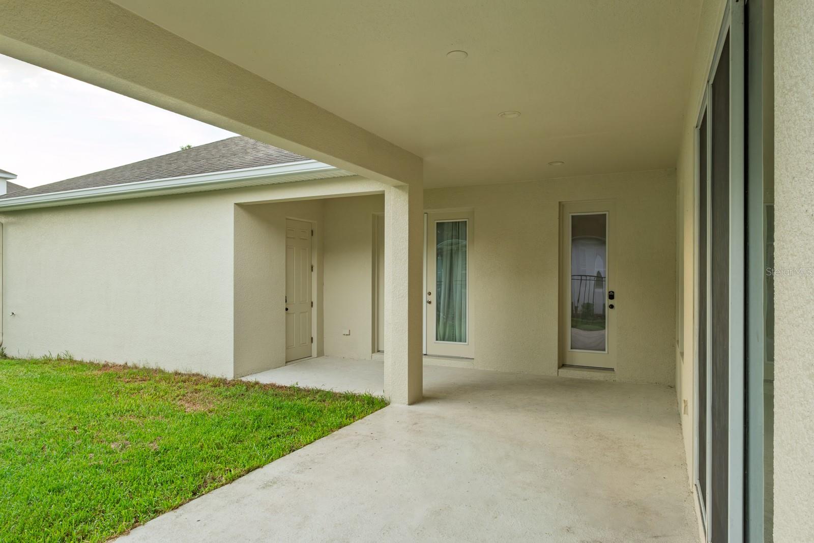 7912 Hampton Lake Dr Property Photo 33