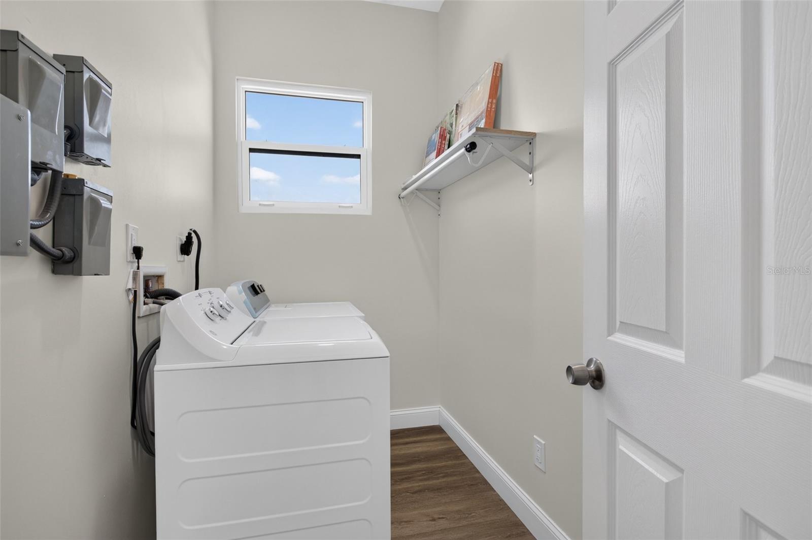 3022 W Douglas St Property Photo 10