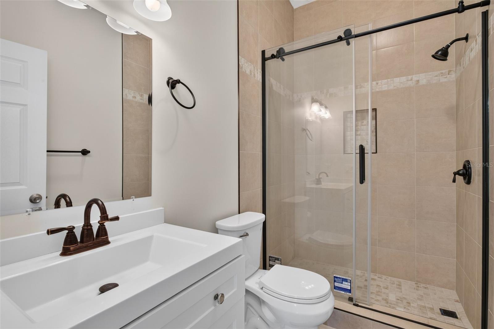 3022 W Douglas St Property Photo 12