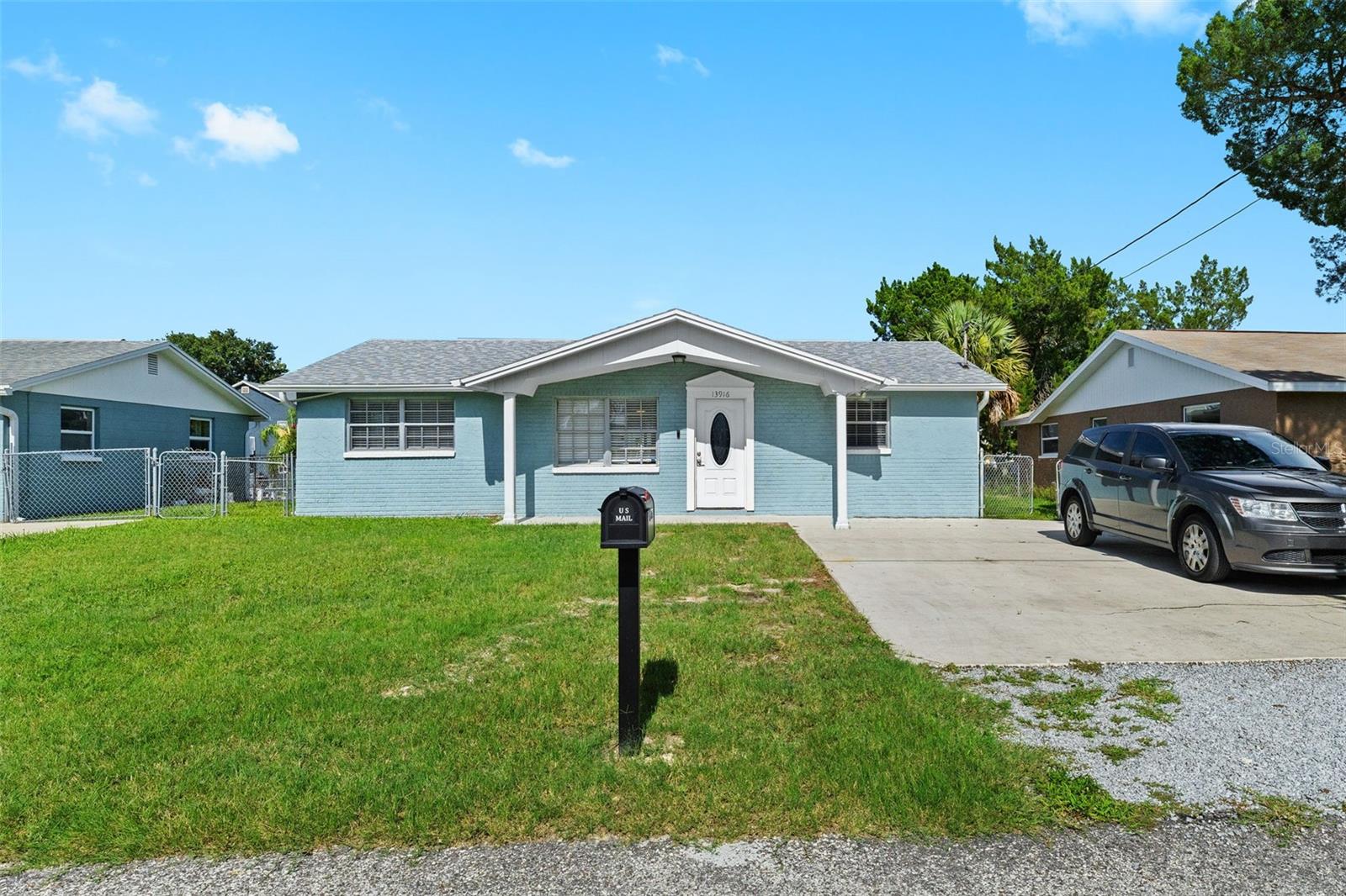 13916 SOMMERS AVE Property Photo 1
