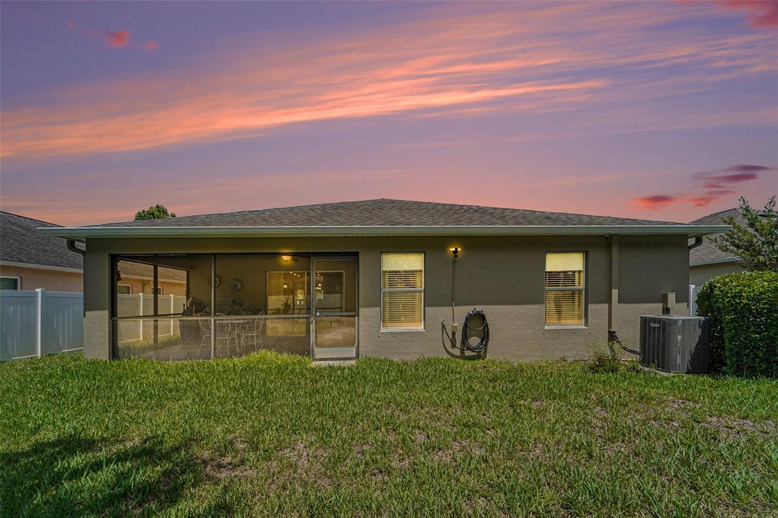 10048 Ives Loop Property Photo 3