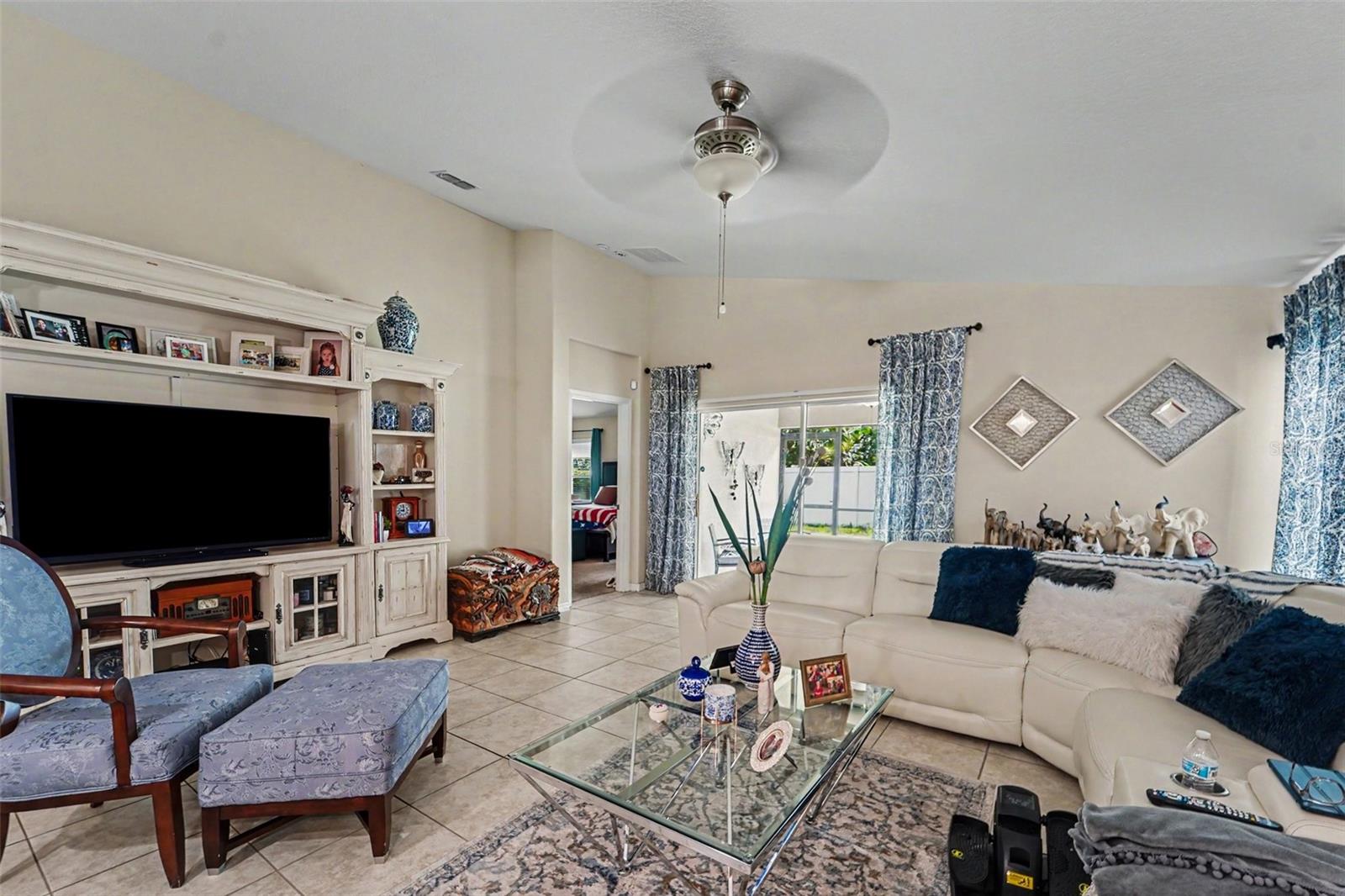 10048 Ives Loop Property Photo 8