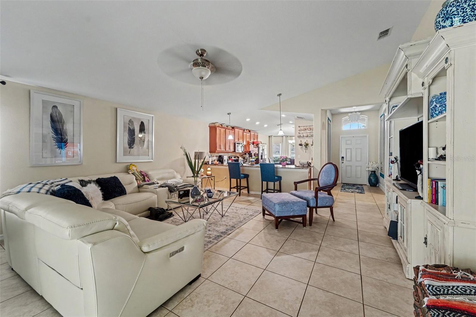 10048 Ives Loop Property Photo 9