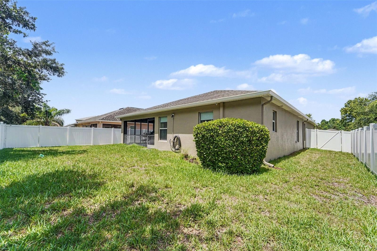 10048 Ives Loop Property Photo 28