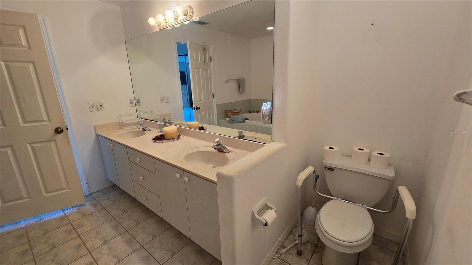 521 Pinellas Bayway S #206 Property Photo 37