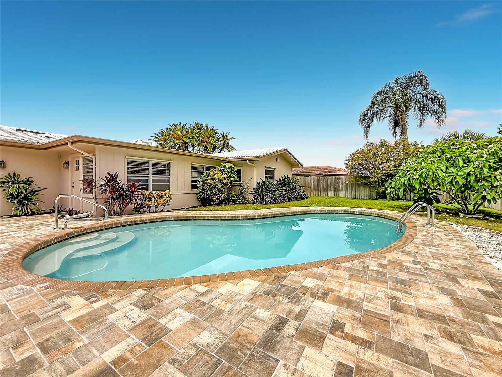 2178 Waterside Dr Property Photo 6