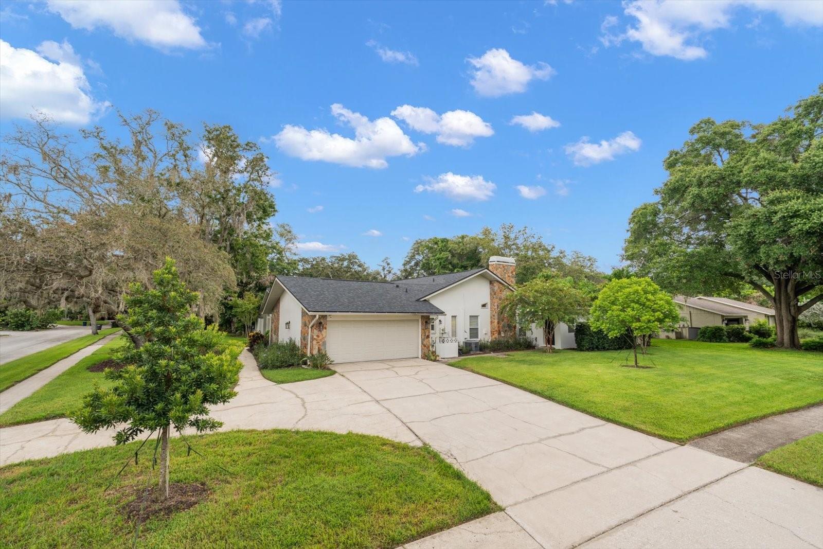 2423 Foxhead Way Property Photo 8