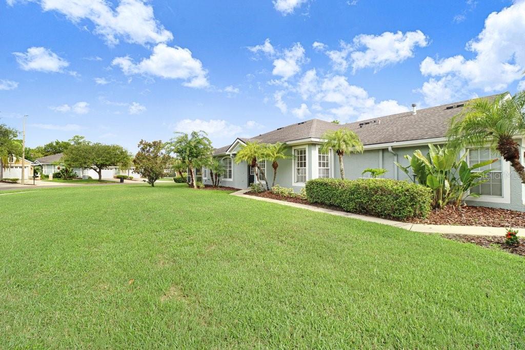 9831 Gingerwood Dr Property Photo 2