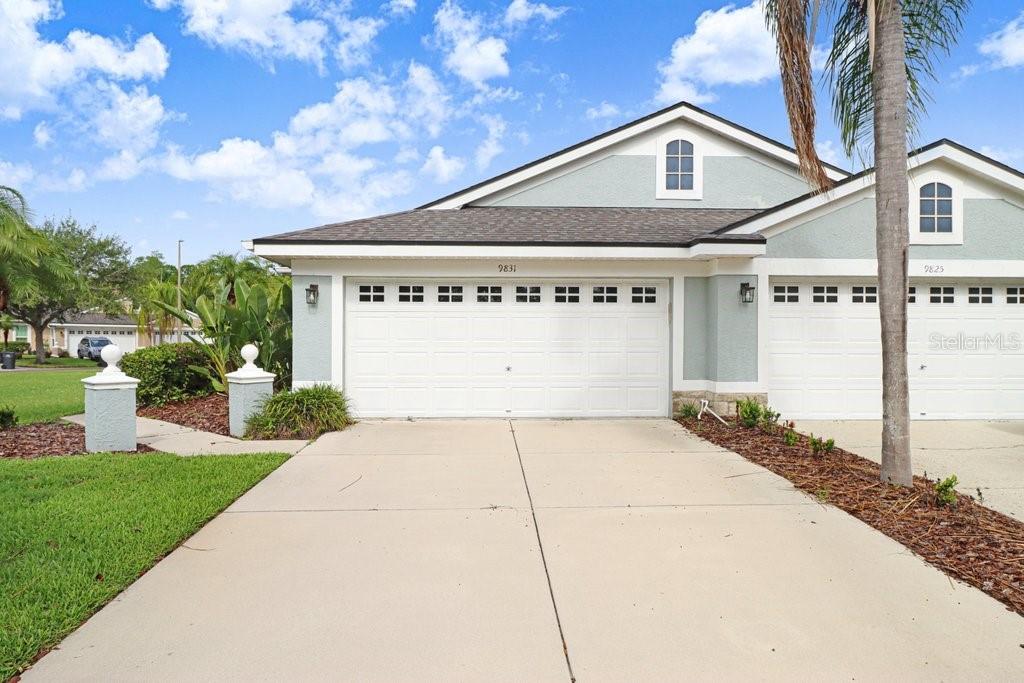 9831 Gingerwood Dr Property Photo 3