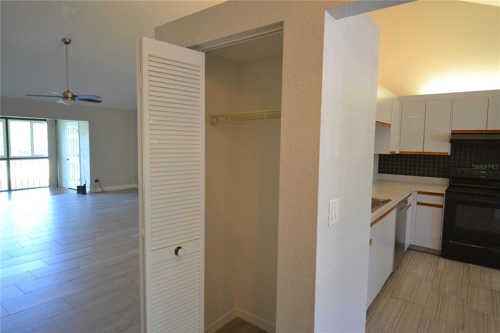 1801 E Lake Rd #9e Property Photo 4