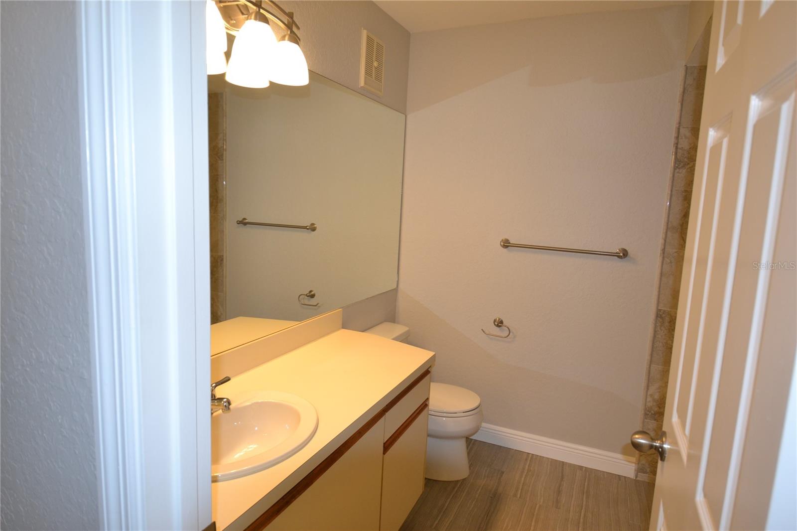 1801 E Lake Rd #9e Property Photo 37