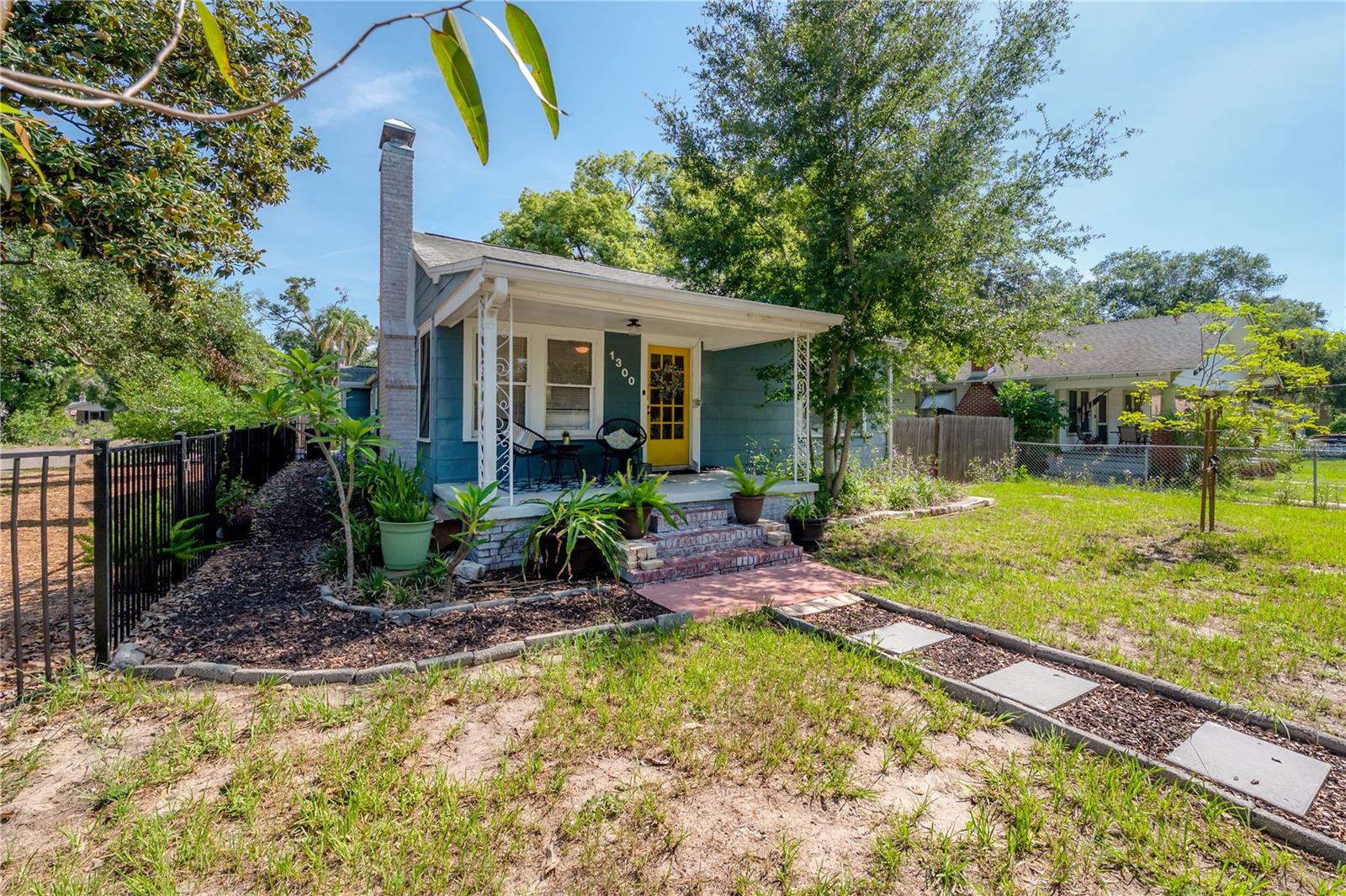 1300 E Henry Ave Property Photo 4