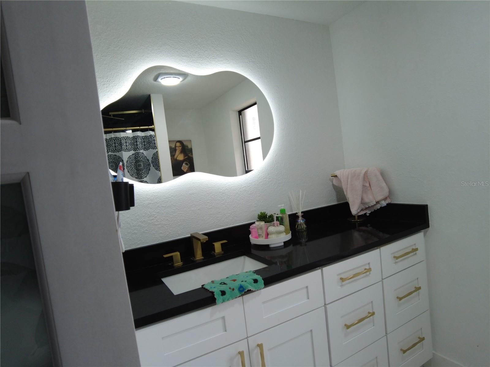5045 Kenmore St Property Photo 23