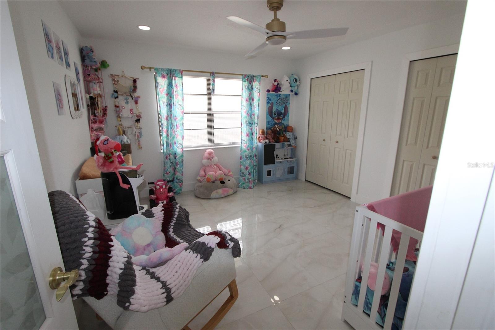 5045 Kenmore St Property Photo 27