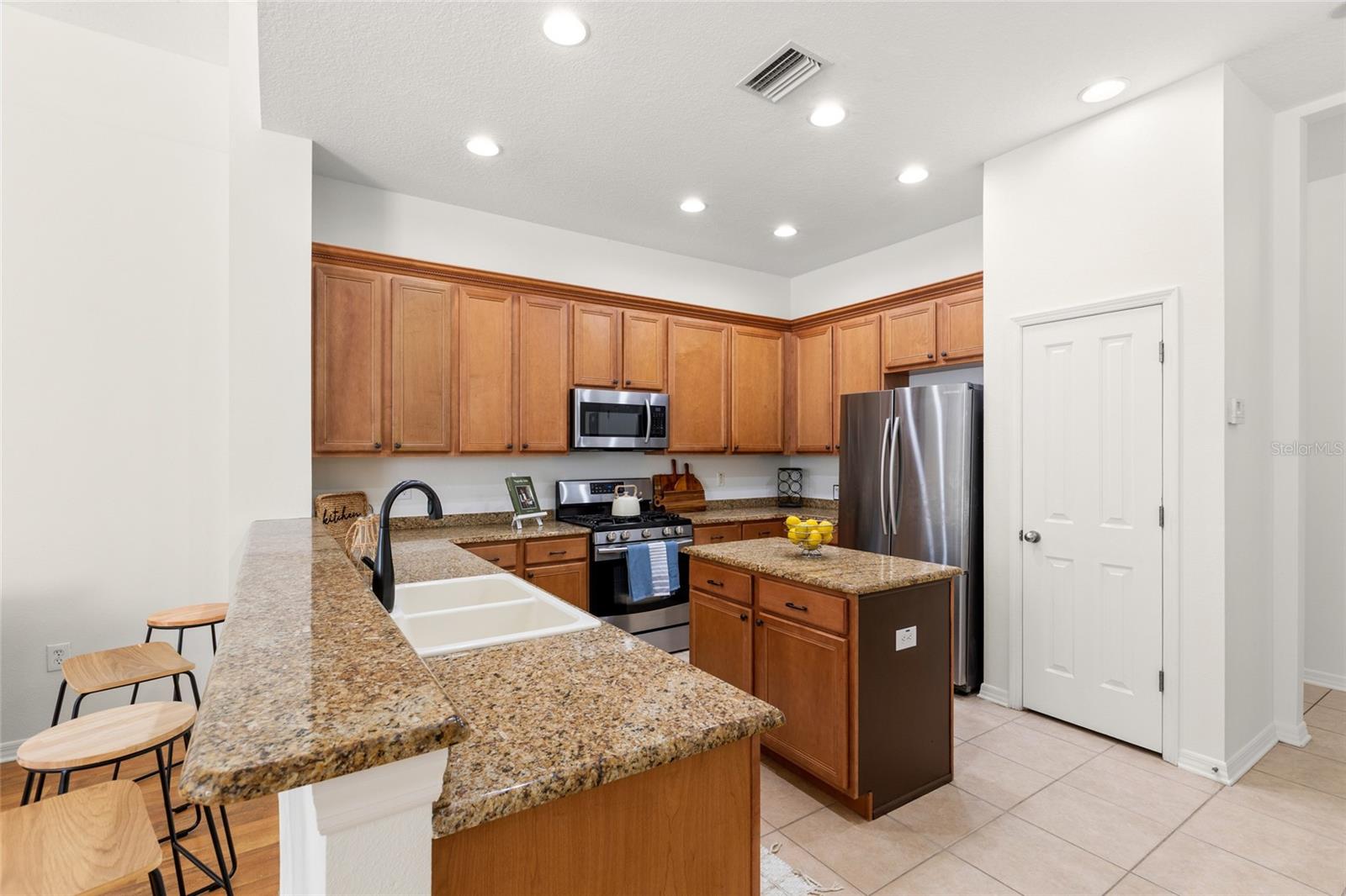16132 Ivy Lake Dr Property Photo 20