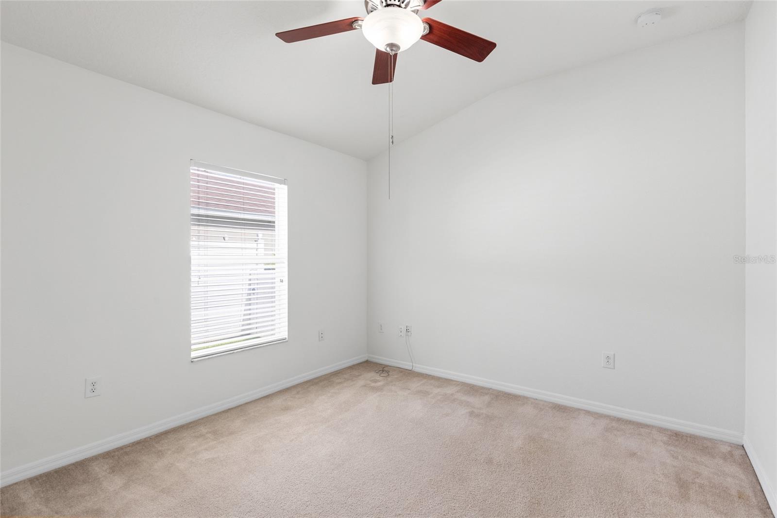 16132 Ivy Lake Dr Property Photo 24