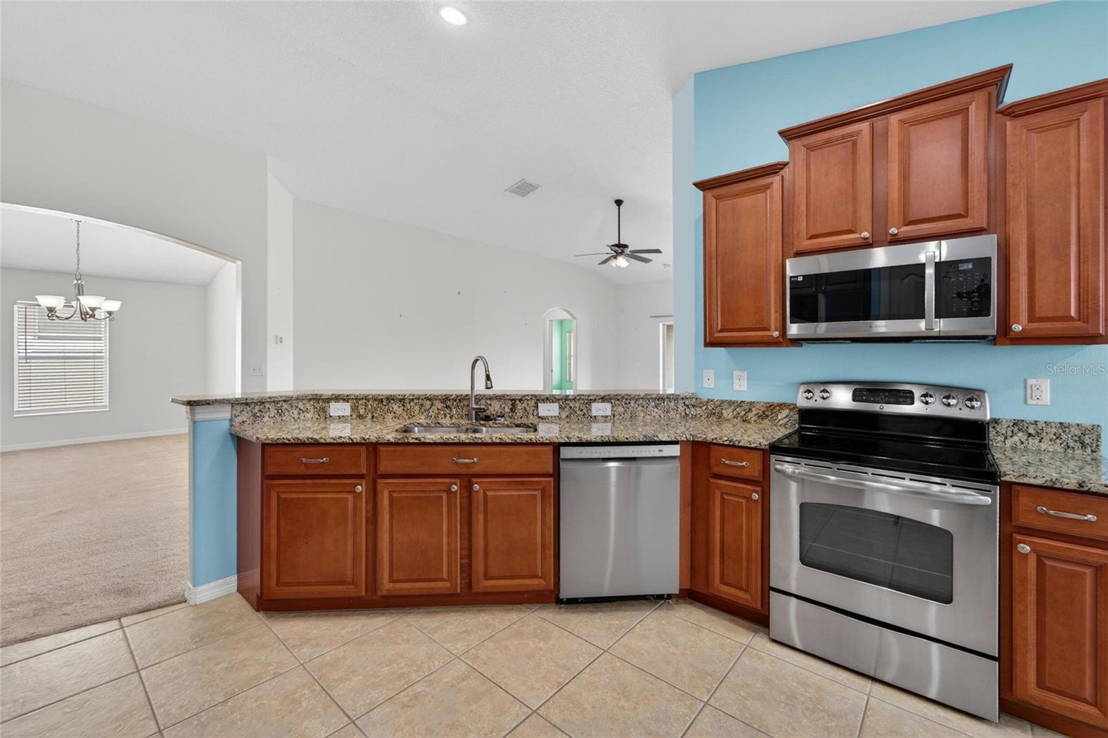 13128 Royal Pines Ave Property Photo 13