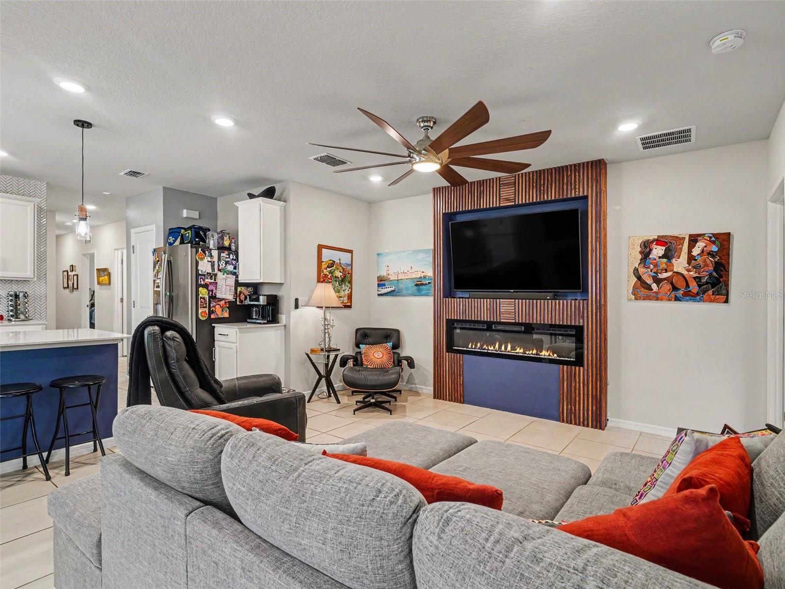 8514 Abalone Loop Property Photo 6
