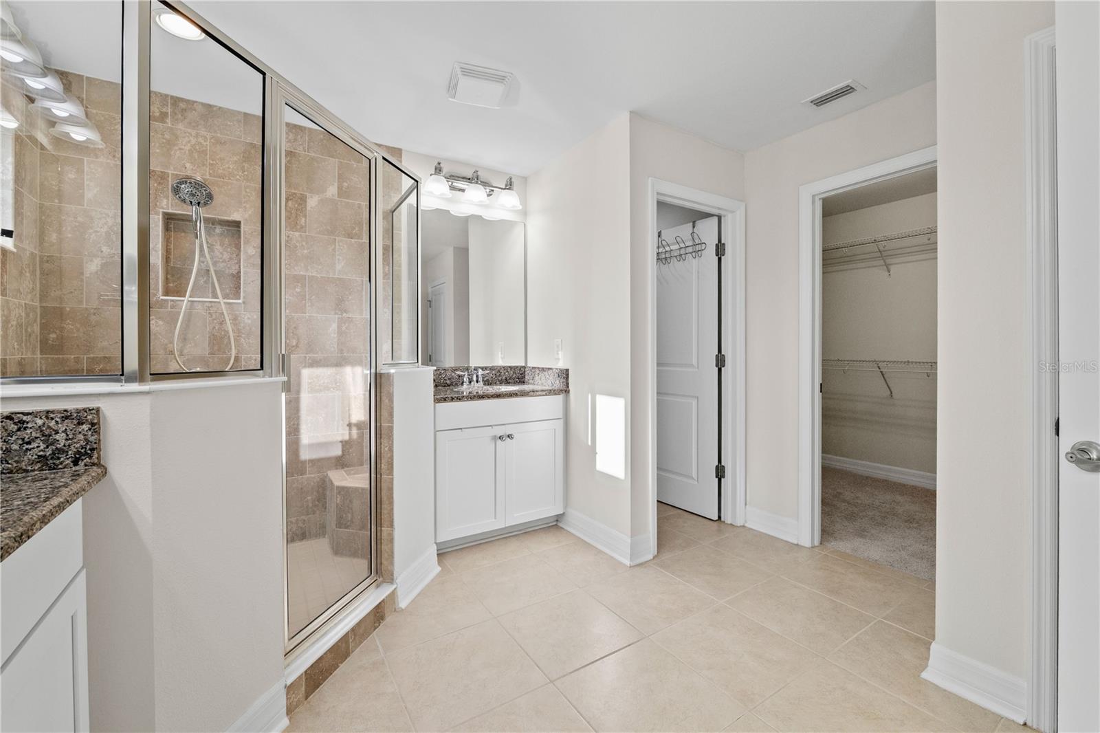 4522 Scarlet Loop Property Photo 18