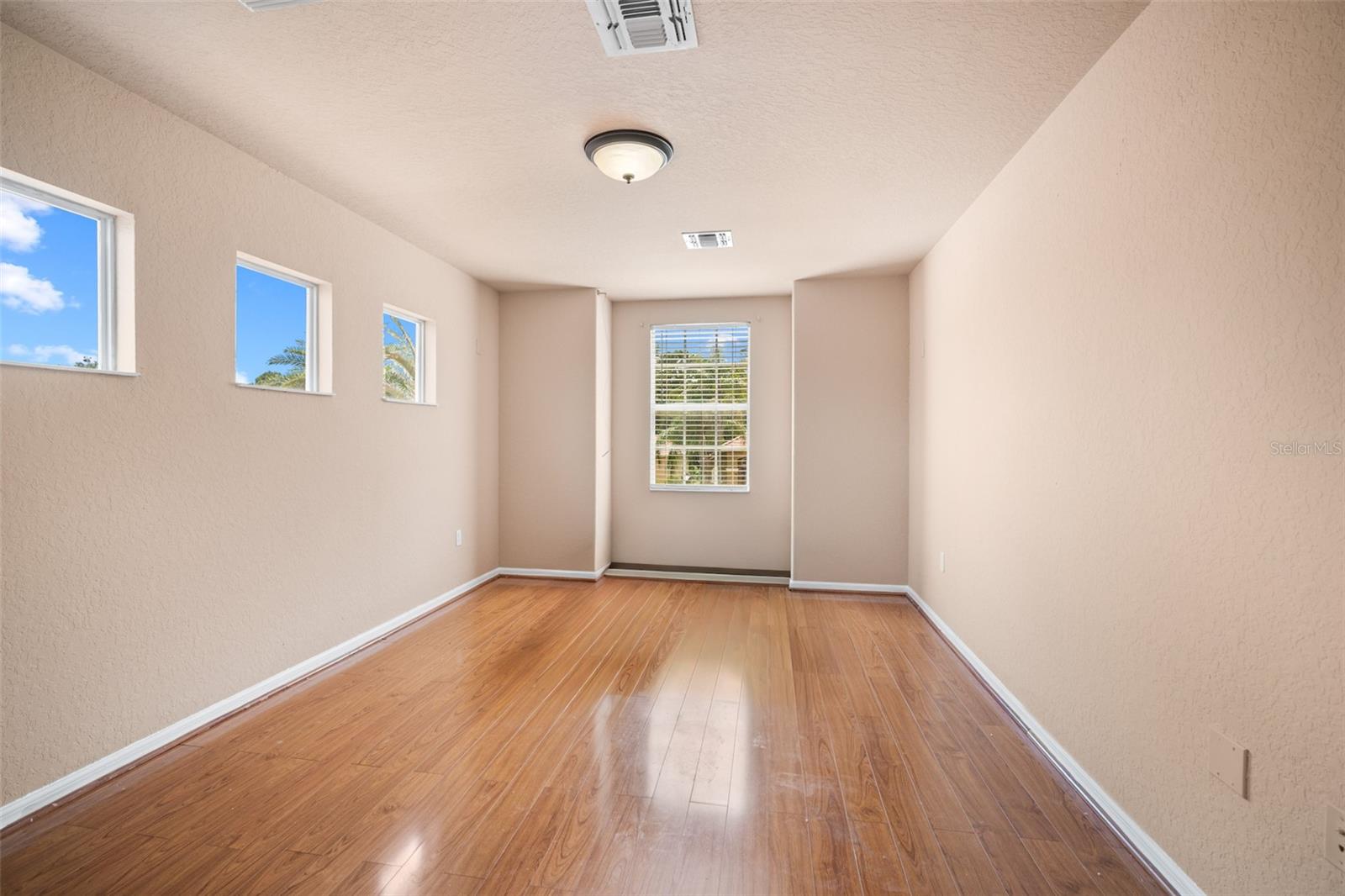 8950 Tuscan Valley Pl Property Photo 40