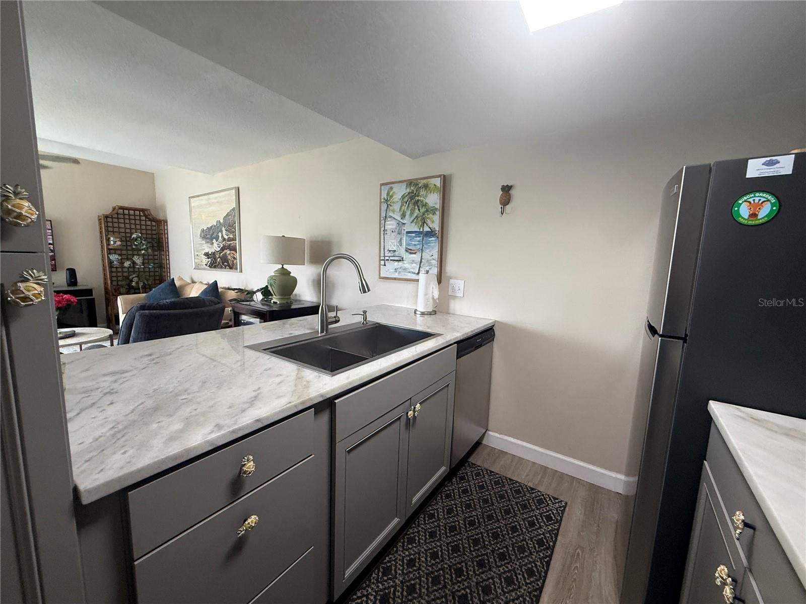 315 Medallion Blvd #h Property Photo 7