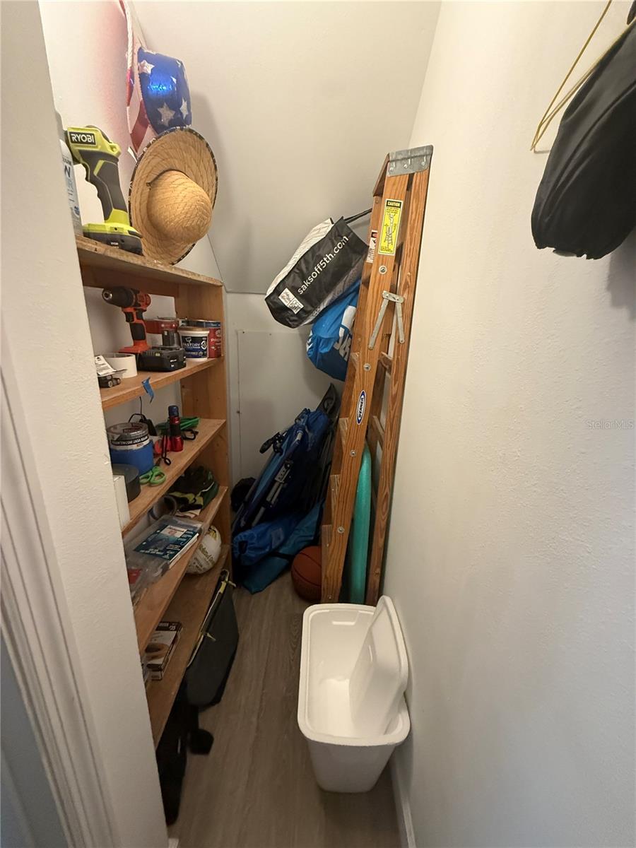 315 Medallion Blvd #h Property Photo 10