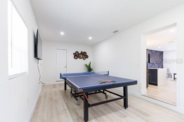 7712 Deleuil Ave Property Photo 8