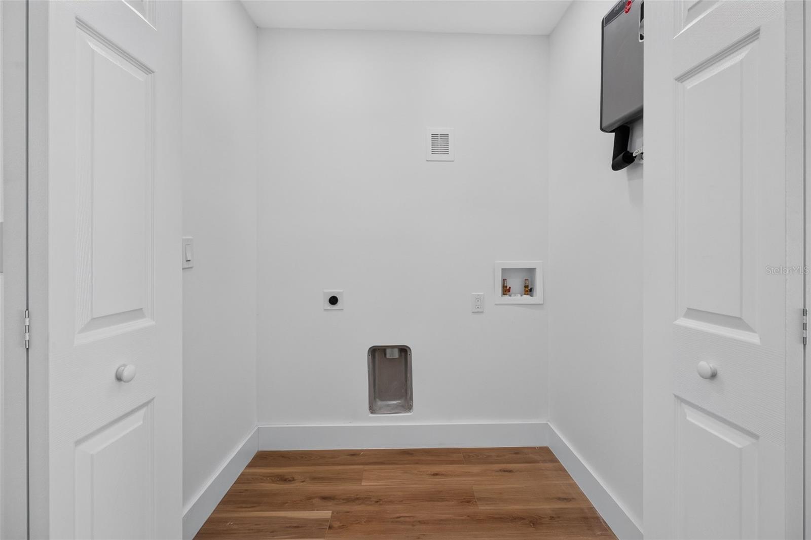 106 Melody Ln Property Photo 36