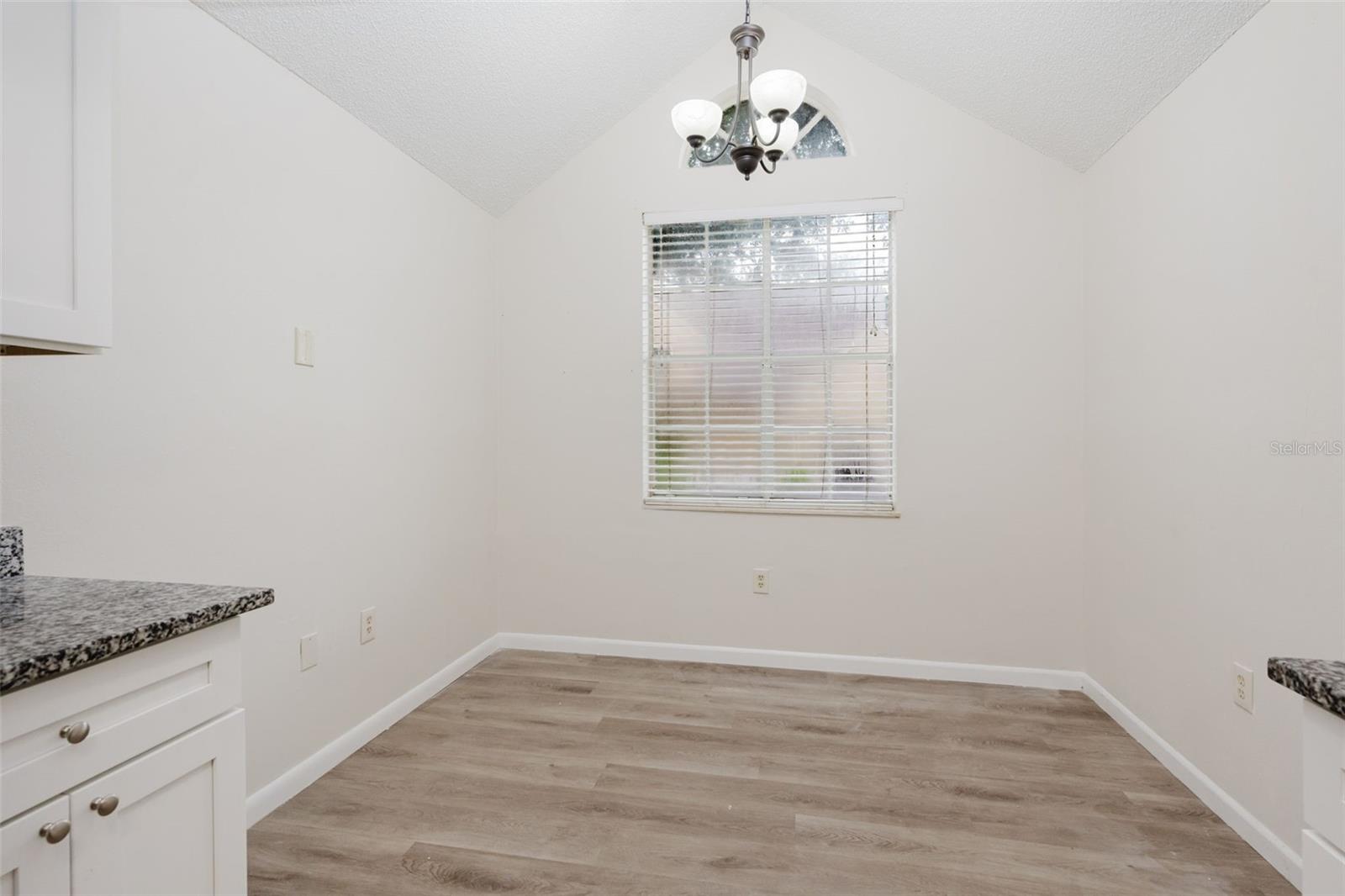 3614 Pine Knot Dr #3614 Property Photo 16