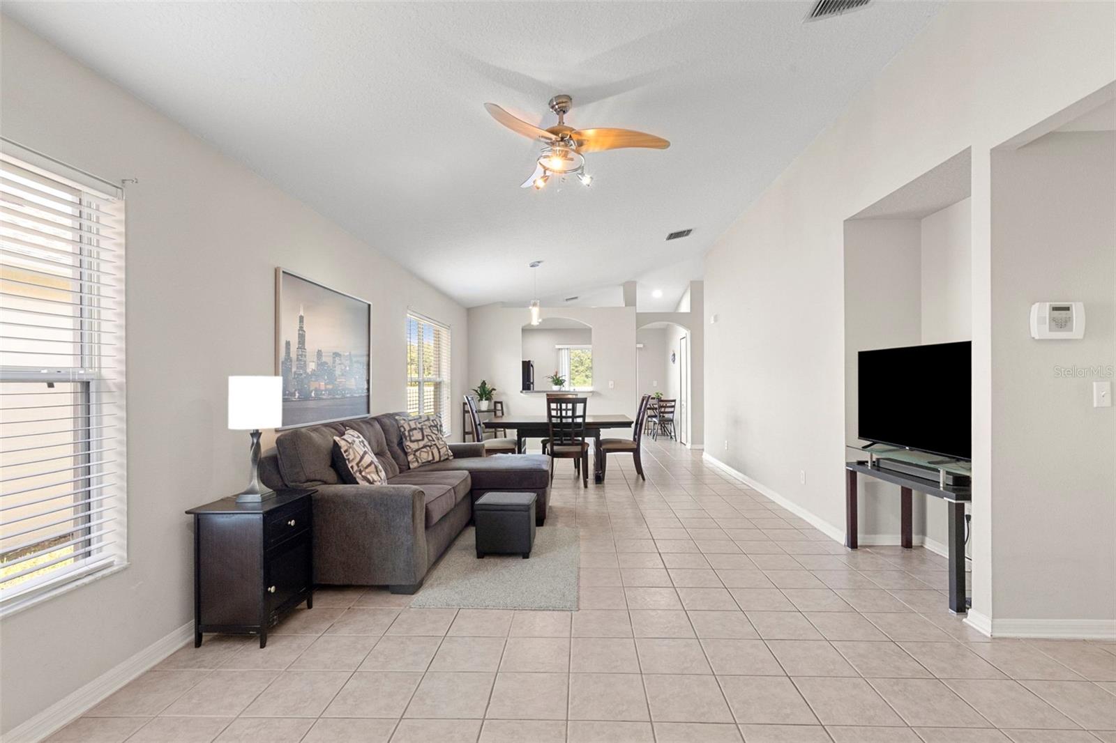 10109 Landport Way Property Photo 6