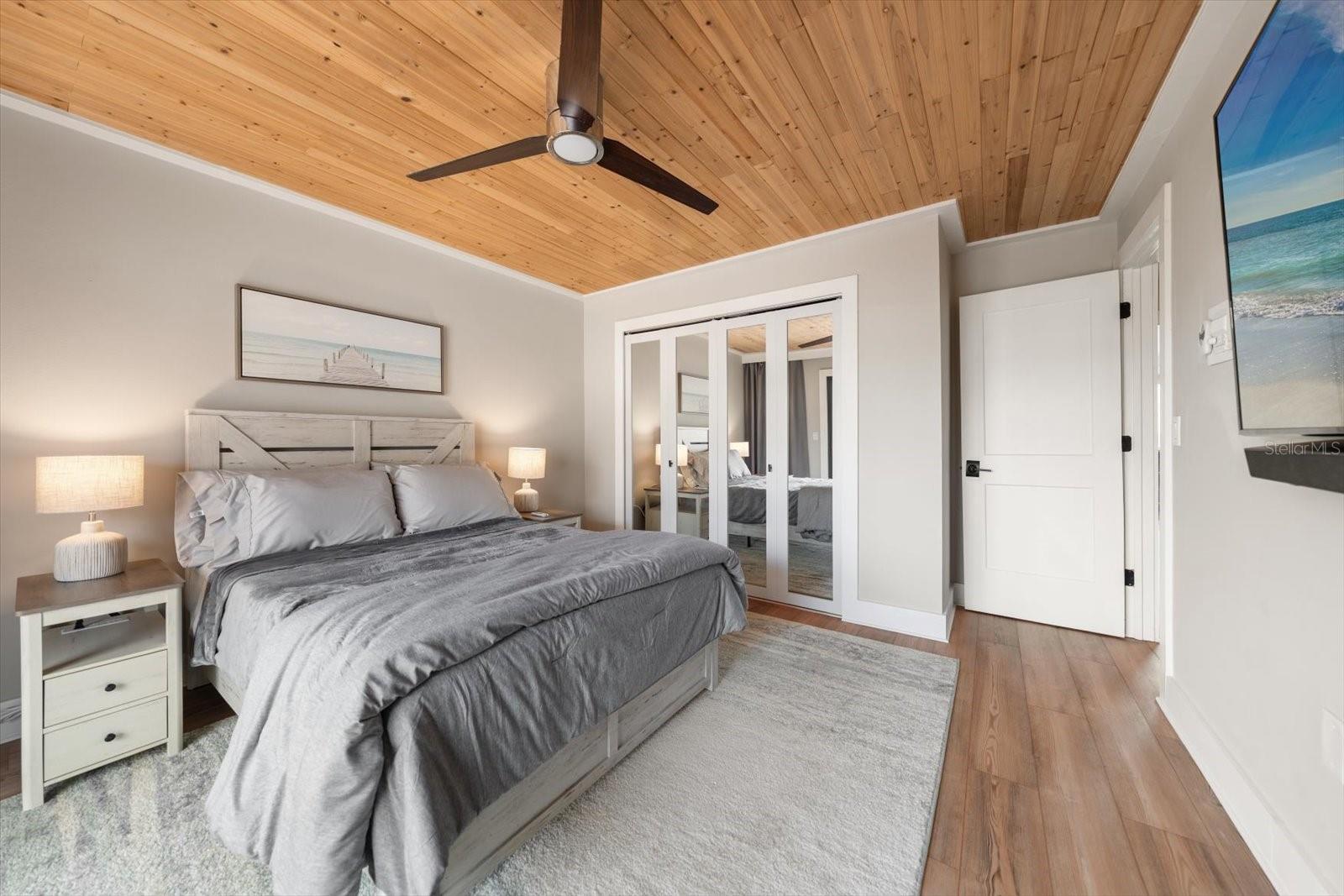 240 Windward Psge #401 Property Photo 19