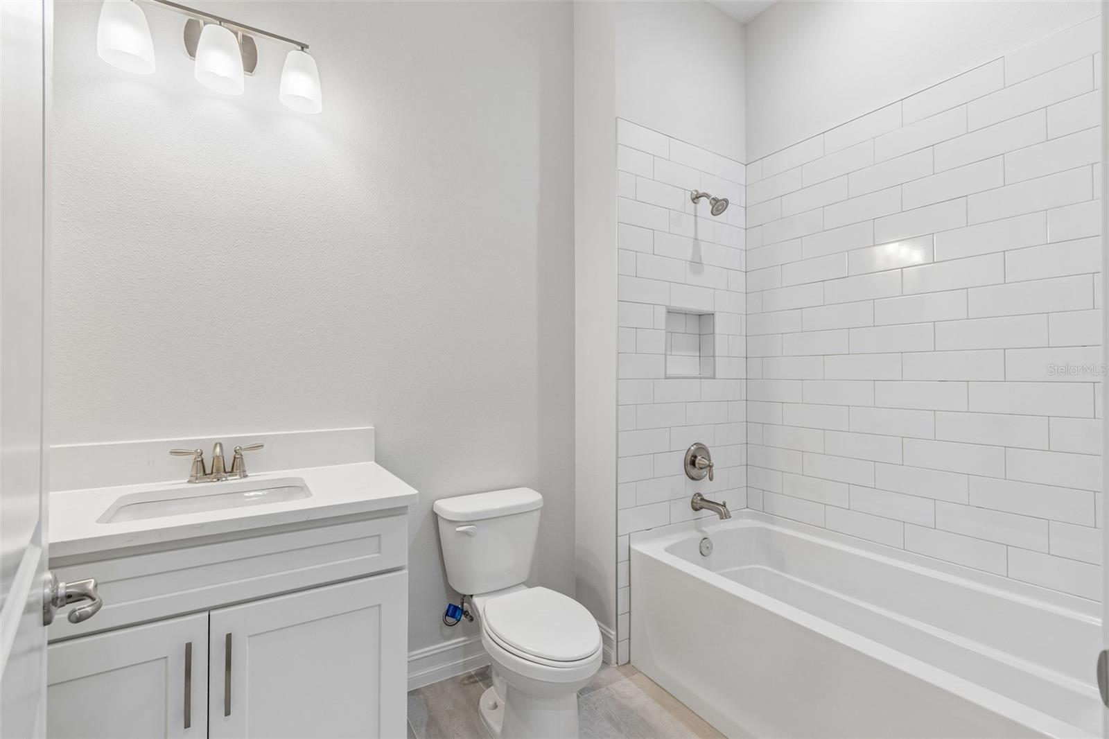 4880 Hickory Oak Dr Property Photo 26