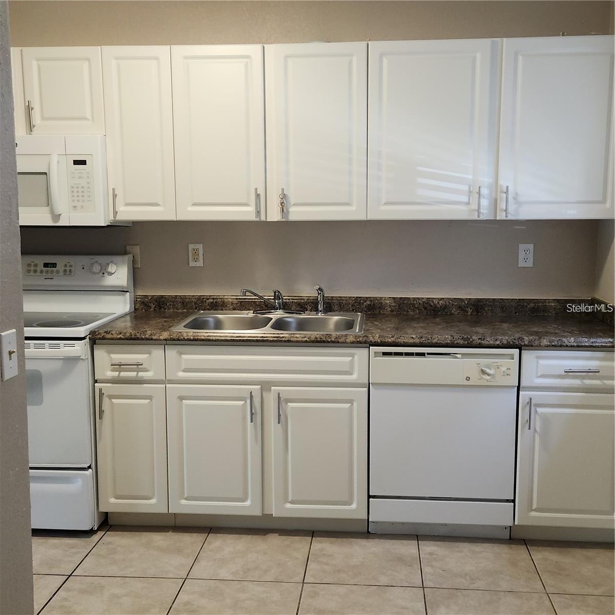 22630 Gage Loop #4 Property Photo 3